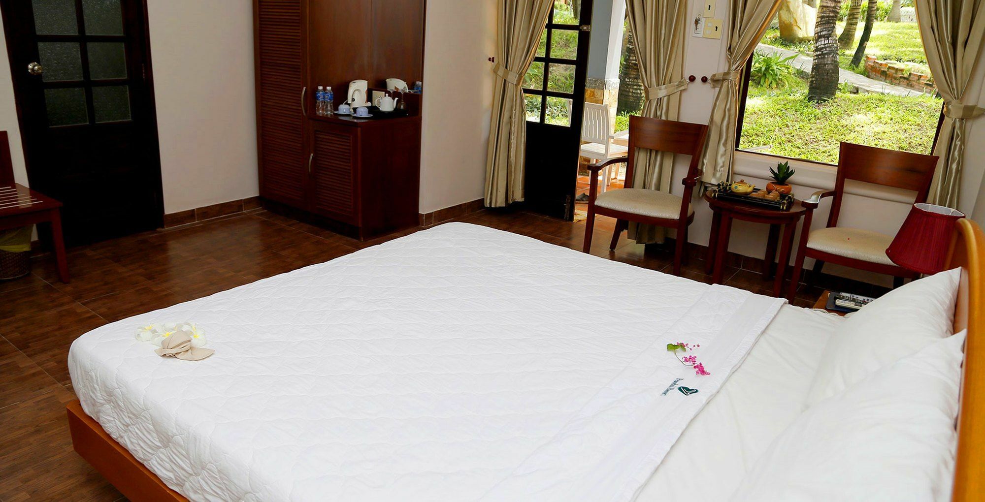 Peaceful Resort Phan Thiết Buitenkant foto