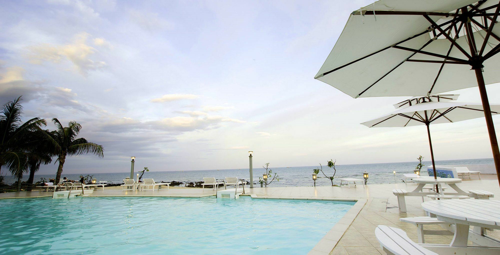 Peaceful Resort Phan Thiết Buitenkant foto